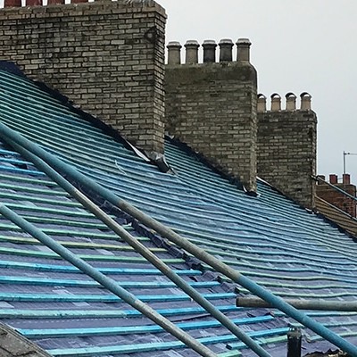 Roofing: Slates vs Tiles