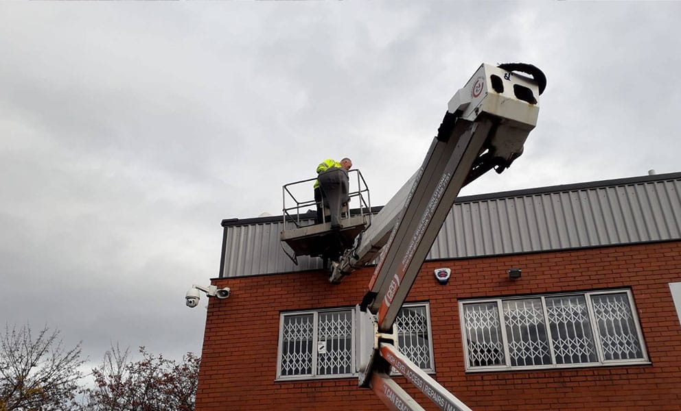 Why Commercial Roofs Need Inspecting After Christmas